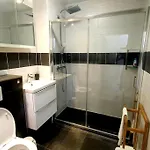2P Neuf D Exception Eden Parc Piscine Pkg Clim Wifi דירה